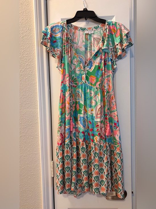 Sage and fig Dresses & Skirts - Floral Paisley V-Neck  Dress in Teal and Pink